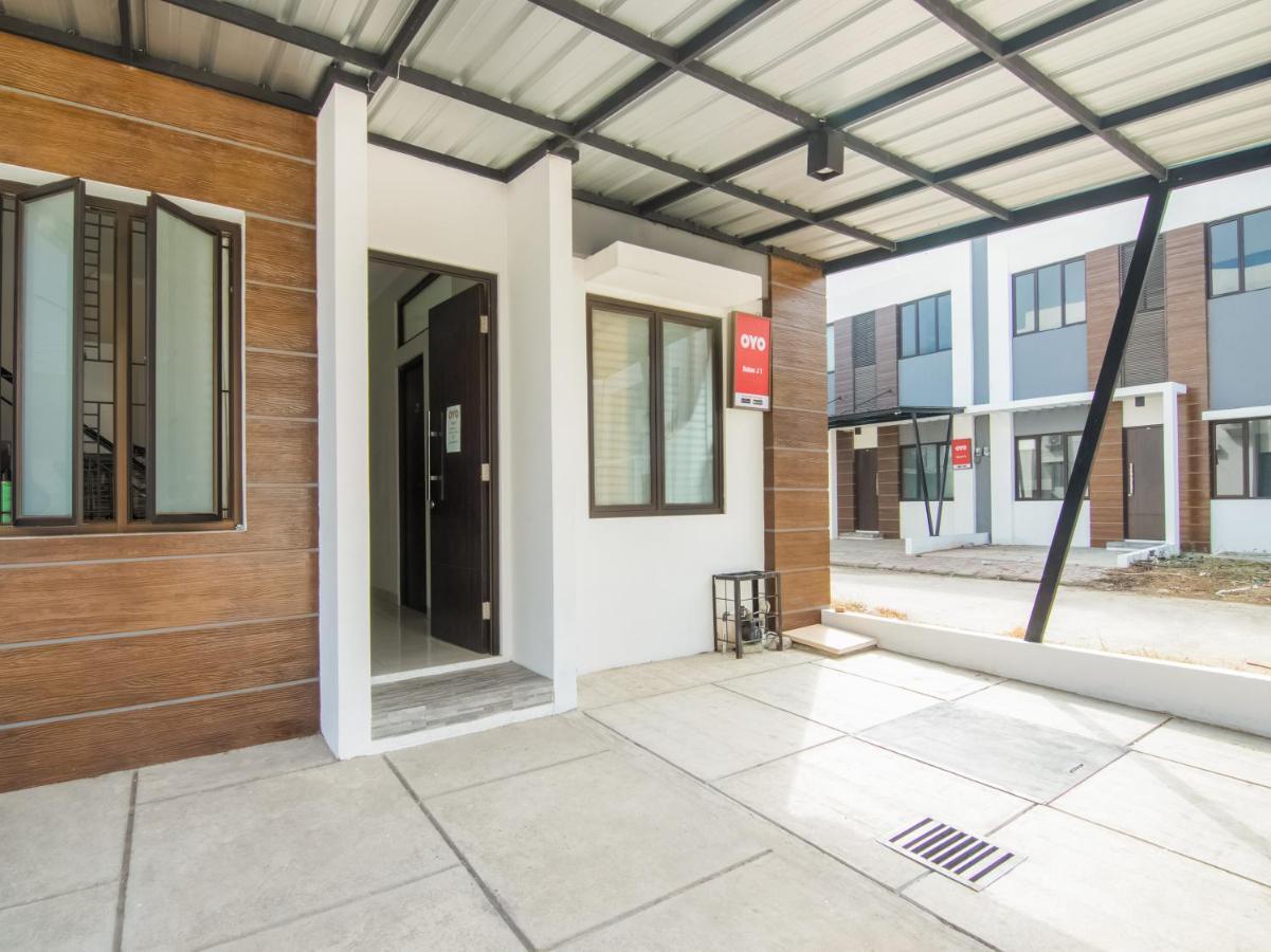 Oyo 3824 Columbus Residence J1 Telukjambe Exterior foto